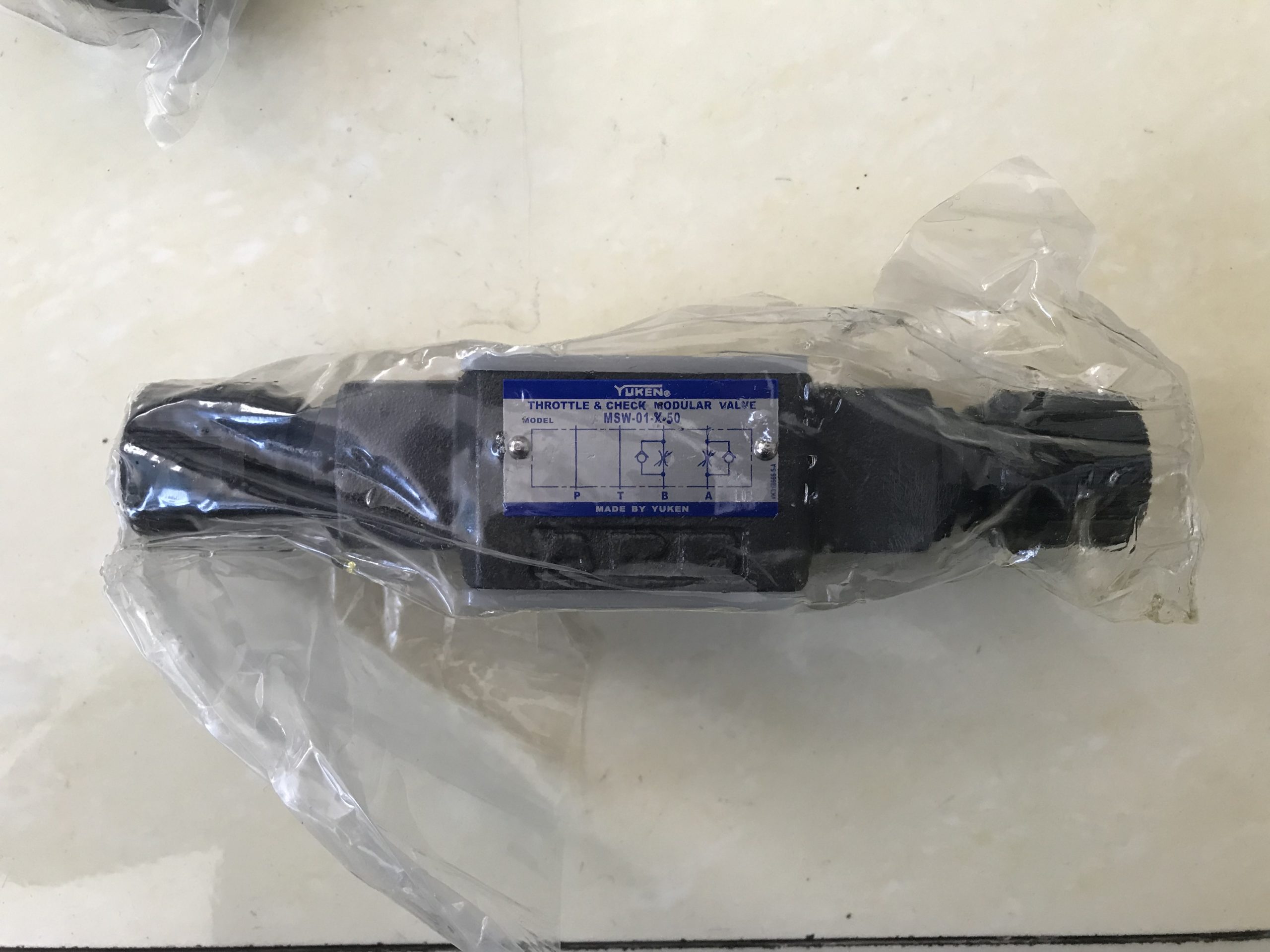 东机美膜盒压力表在工业生产安全监测中的关键作用配图