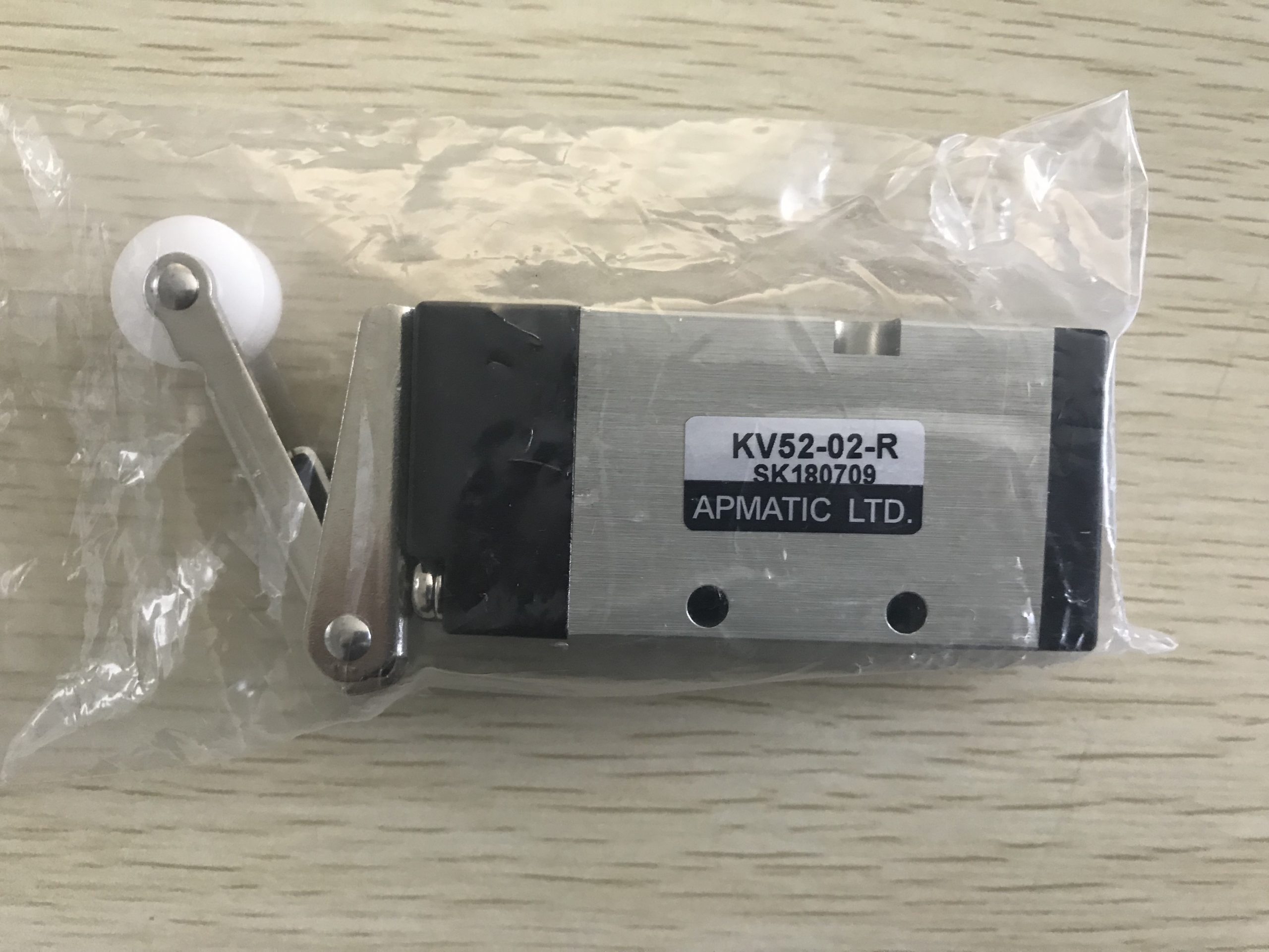 崛内液压油缸工作原理怎么理解？从压力油推动活塞动作讲清楚配图