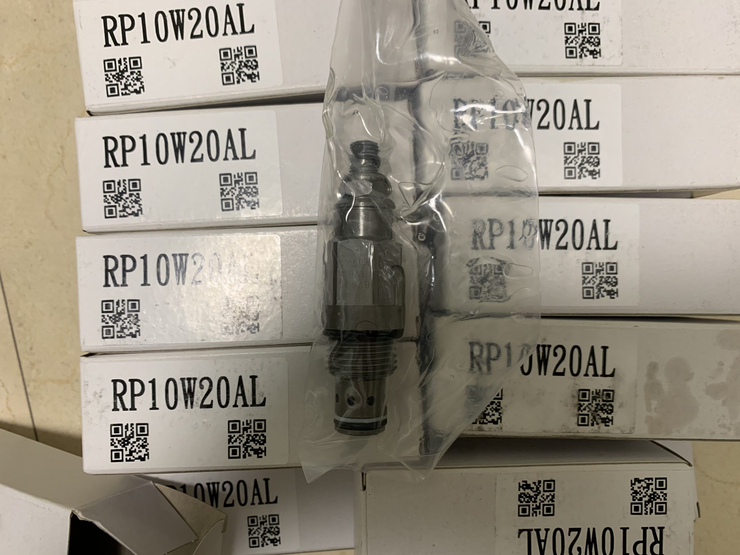 博士力士乐叠加阀在工业自动化液压回路中的应用价值配图
