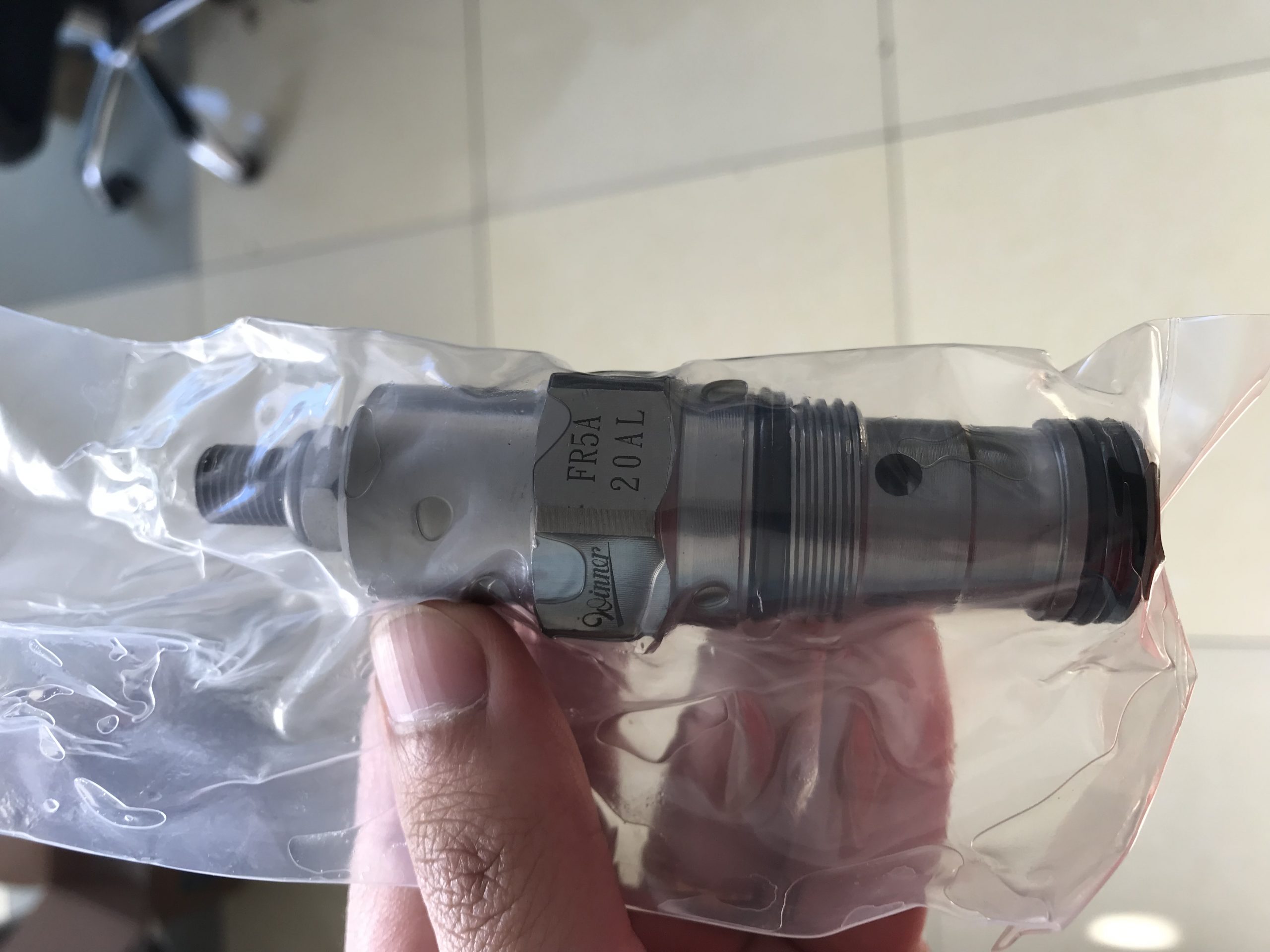 哈威液控单向阀在液压回路中的工作机制与适用工况配图