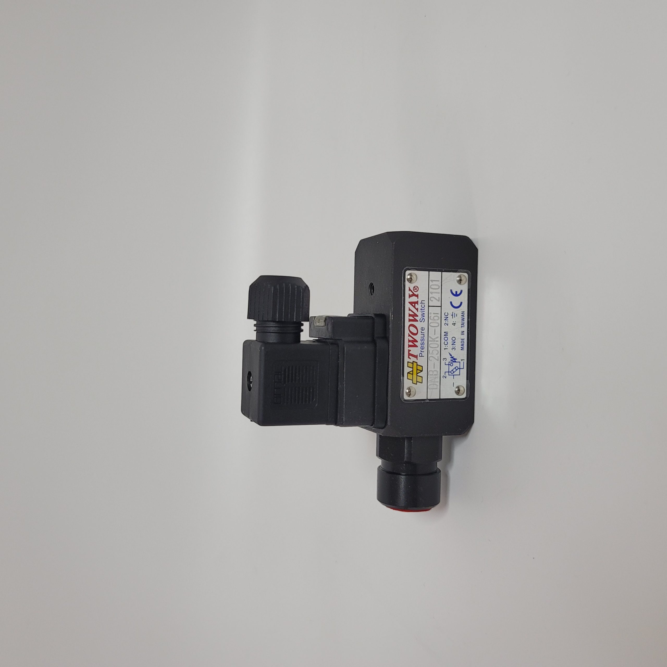 BOSCH液压油缸工作原理,工程设计需关注压力传递与活塞运动配图