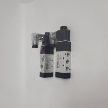 亚德客气缸