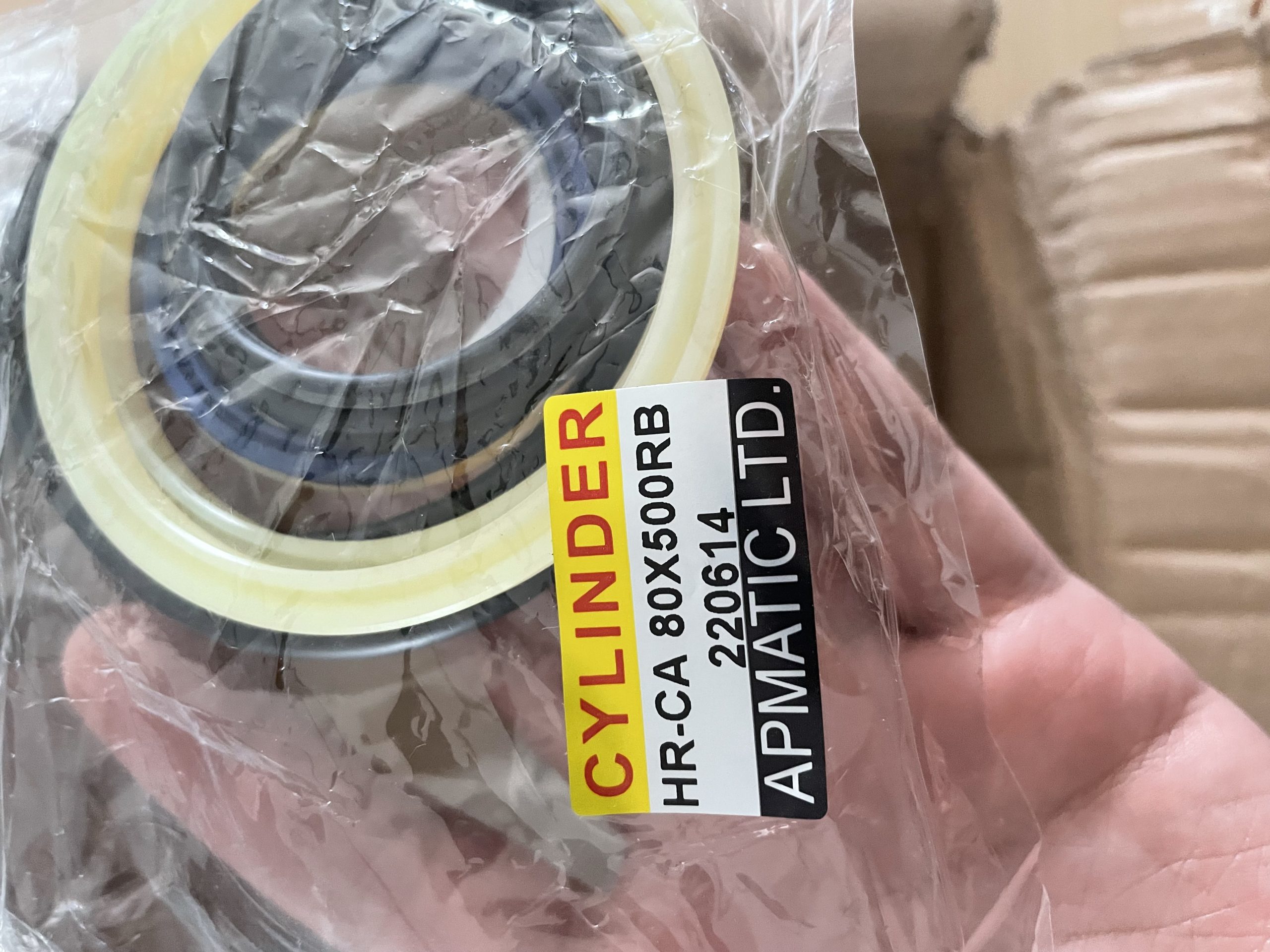 自动化设备选配稳速气缸品牌,负载、节拍与安装空间需同步核对配图