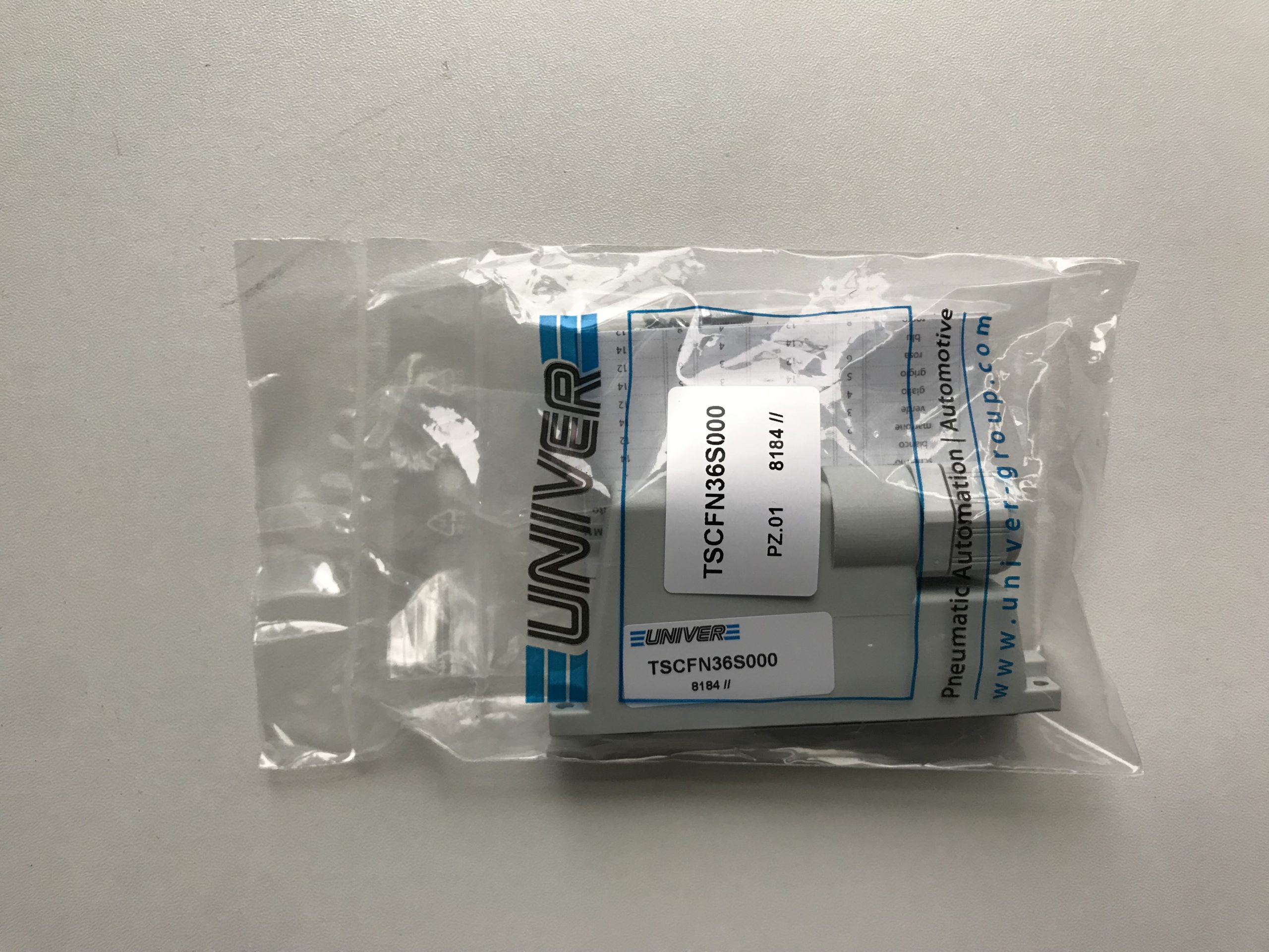 KCC液压油缸工作原理用于设备动作控制,升降、夹紧与推拉过程解析配图