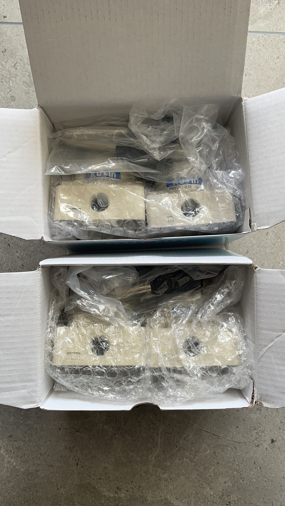 出现漏气时,优力克气缸密封圈应从密封面、沟槽和活塞杆逐项排查配图