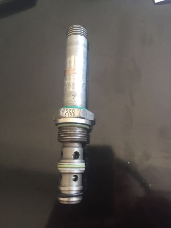 动作工况与安装需求有何差异?嘉刚升降液压缸与普通液压缸对比配图