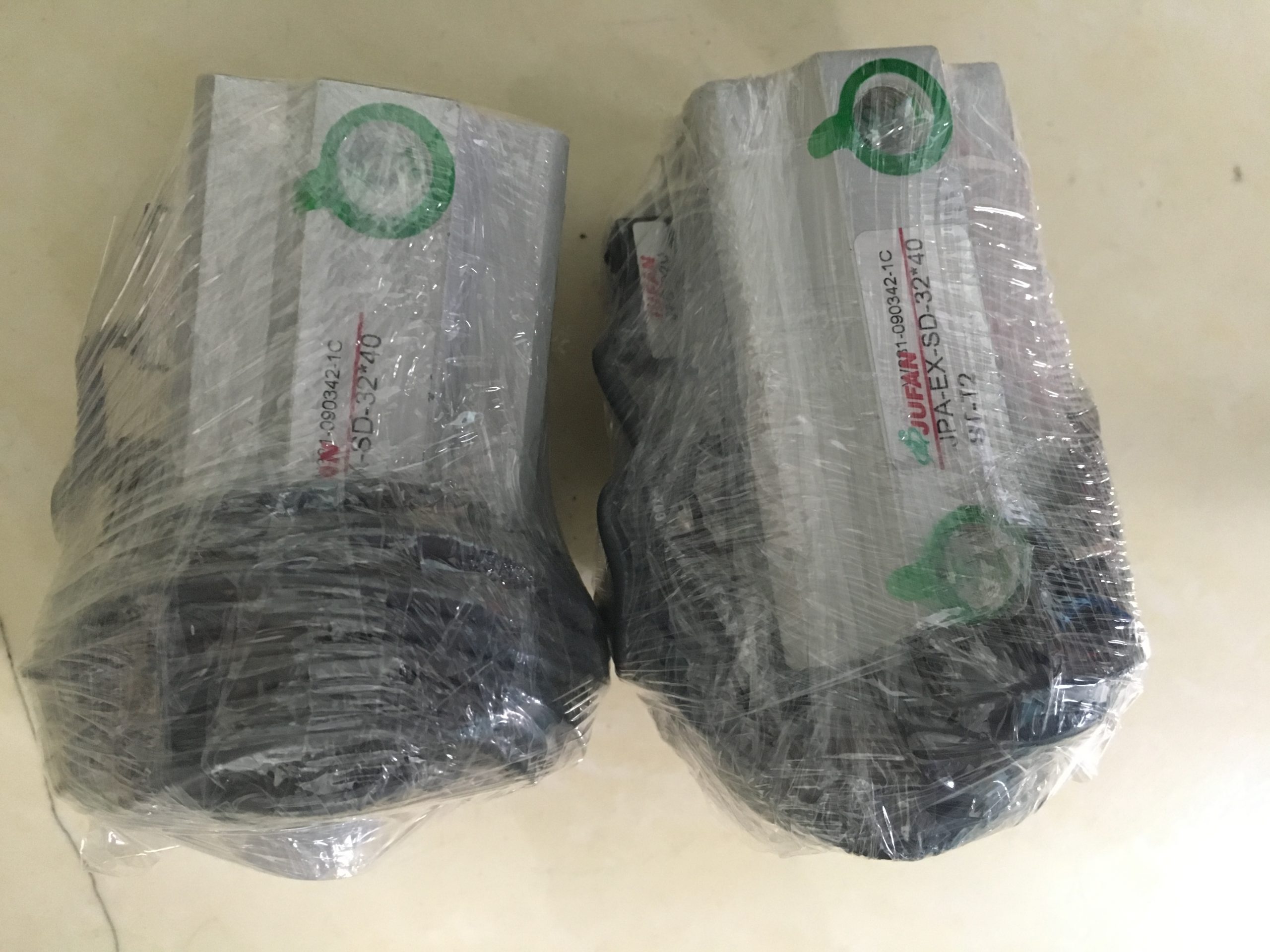 为设备匹配艾伯特双联齿轮油泵,流量、压力、旋向及接口尺寸需先确认配图