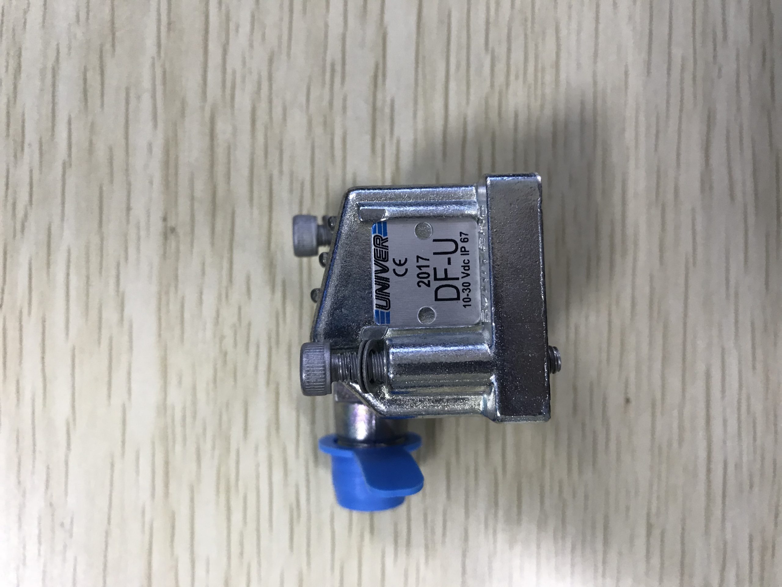 工业流体系统中,油研Viton单向阀的密封特性与应用要点解析配图
