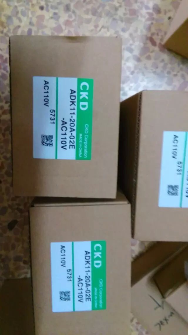 日常维护DAIKIN叠加式双头单向节流阀,需关注油液清洁度、密封状态与调节检查配图